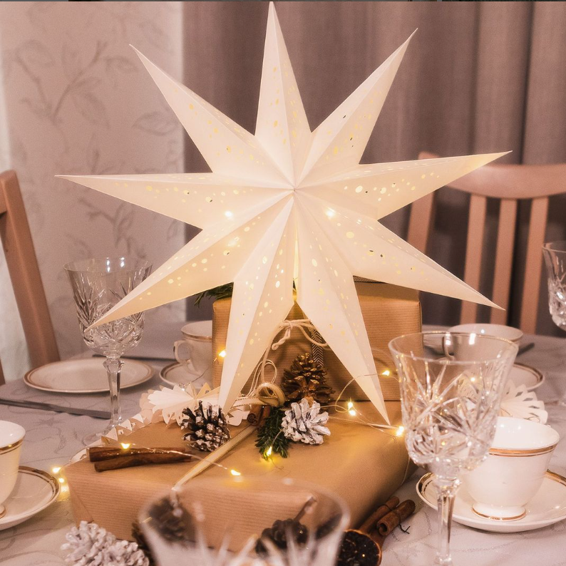 White 9 pointed paper star lantern
